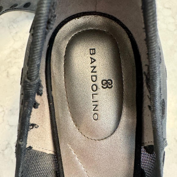 BANDOLINO mesh fabric polka dot heels size 9 1/2 - Picture 5 of 7